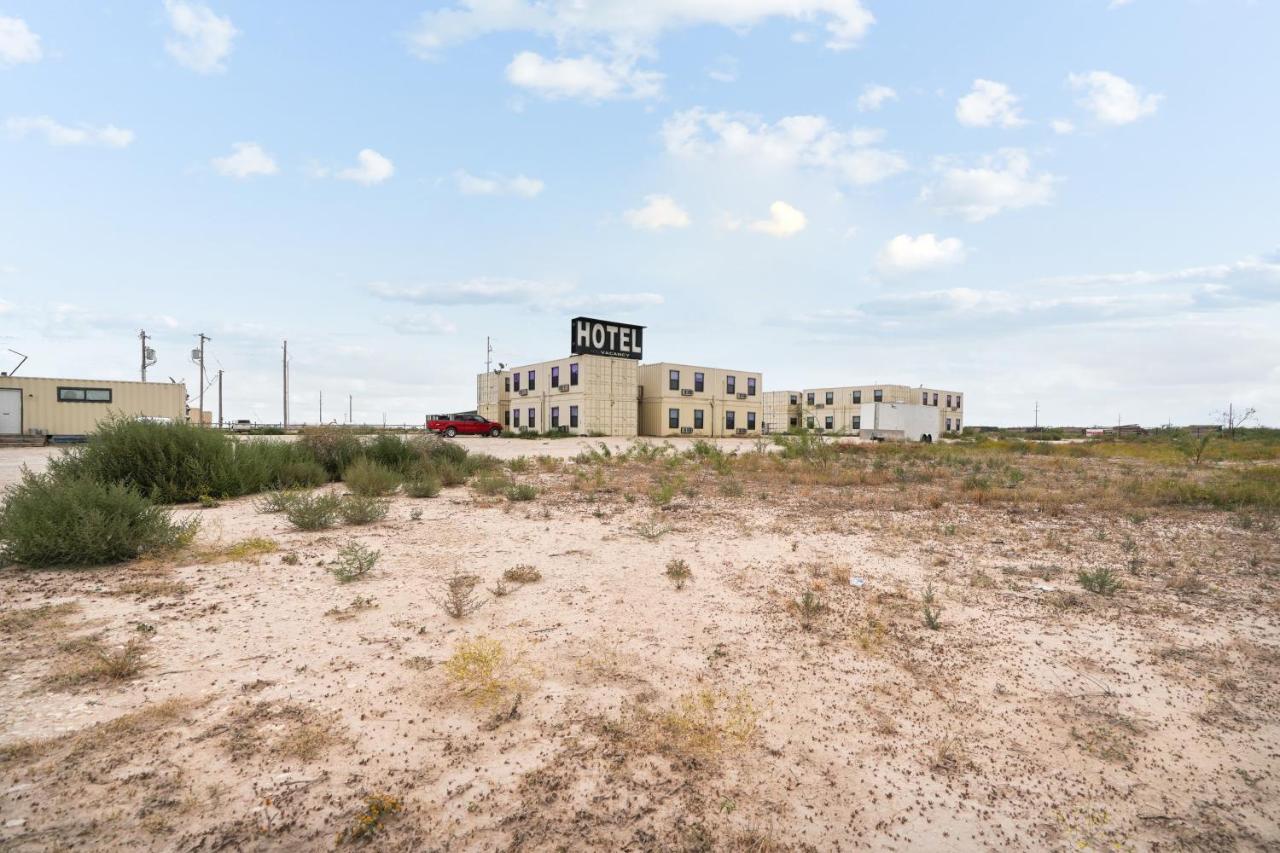 The Resource Inn -Big Lake Tx Exterior photo