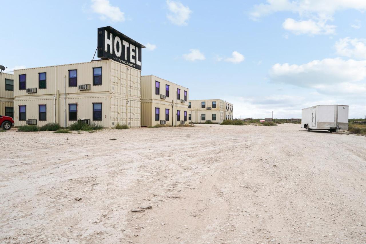 The Resource Inn -Big Lake Tx Exterior photo